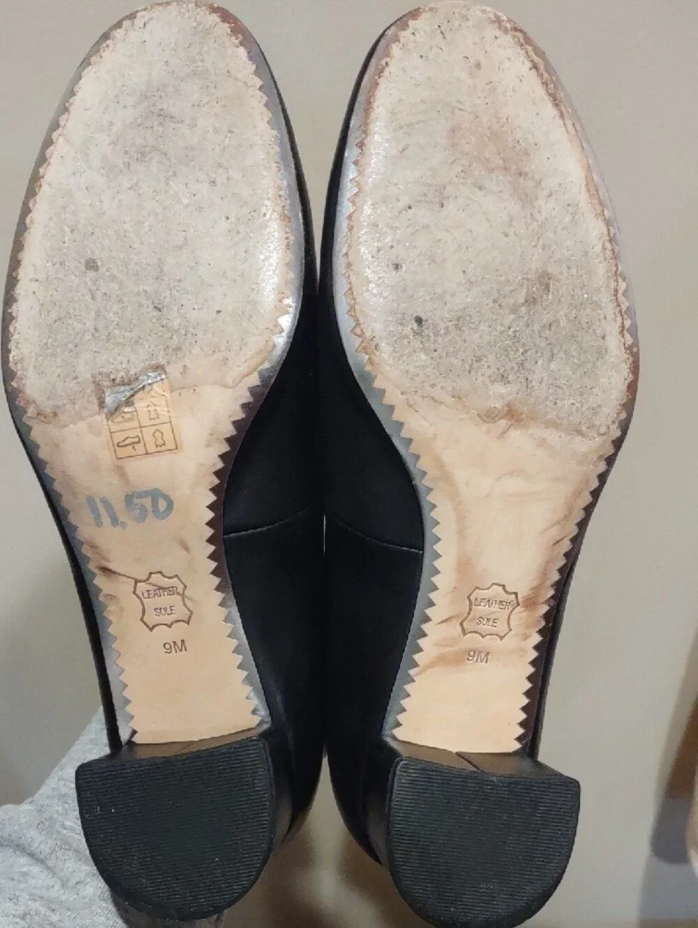 Tory Burch Black Leather Chunky Heel with Crystal Logo Medallion